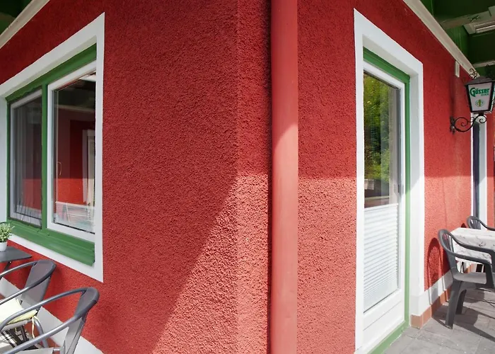 Hotel apartamentowy Flying Hirsch