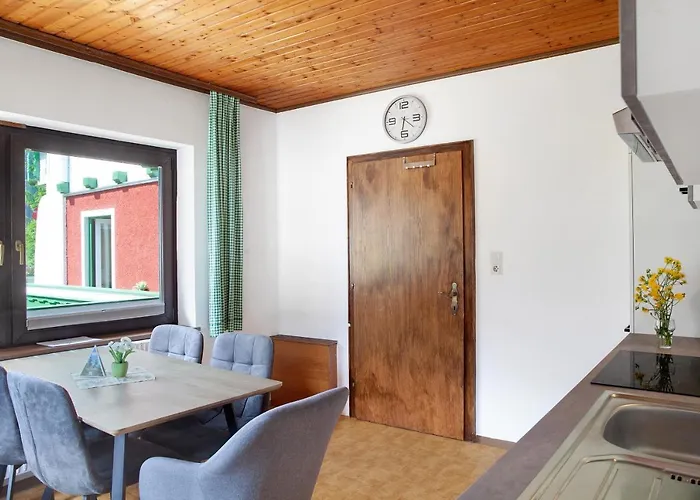 Hotel apartamentowy Flying Hirsch 3*