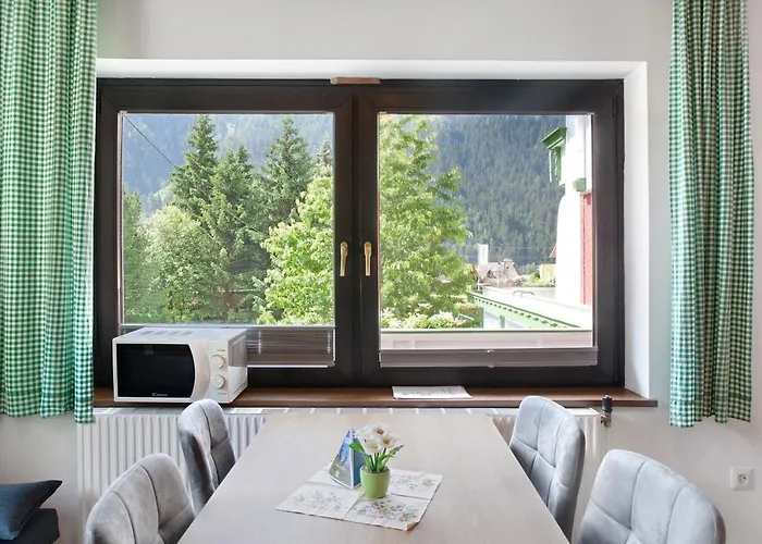 Flying Hirsch 3* Stall