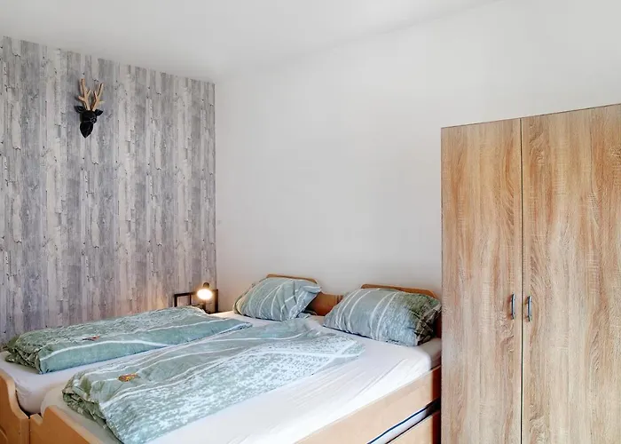 Hotel apartamentowy Flying Hirsch 3*